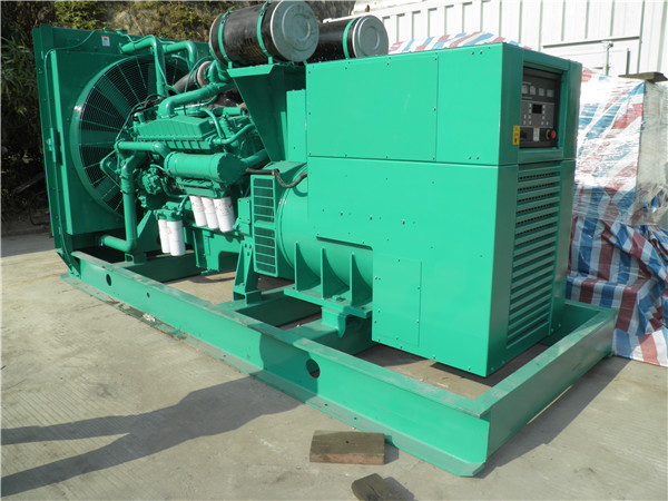 惠东出租发电机 发电机组厂家：柴油发电机组的控制屏的作用是什么？