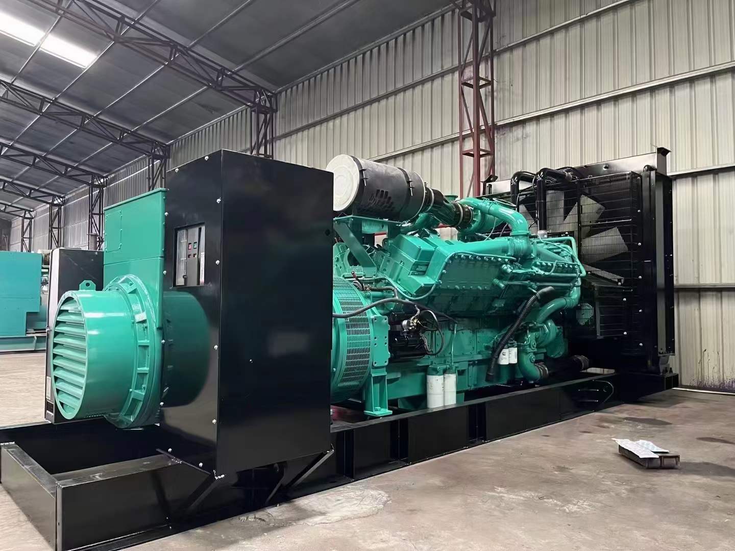 惠东如何降低 800kW 柴油发电机输出电流的波动？