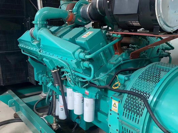 惠东更换100kW柴油发电机组机油时，需要注意哪些事项？