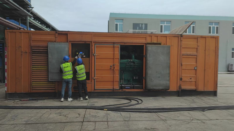 惠东如何检查柴油发电机组的机油油位？